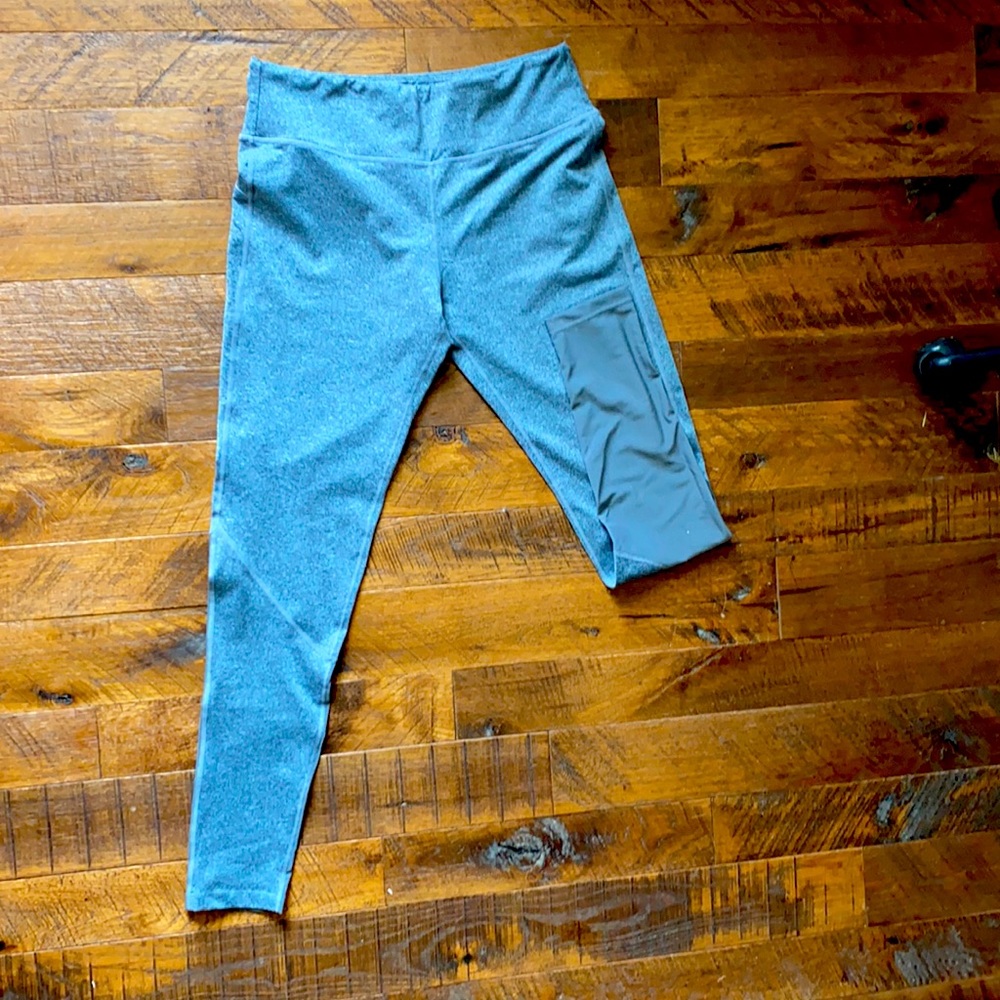 Grey idealfit leggings with mesh panel